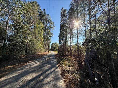 709 County Road 3880 Cleveland TX 77328