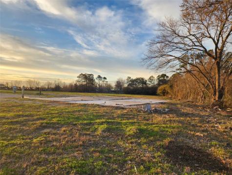 3610 E Highway 6 Alvin TX 77511