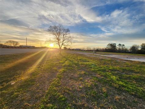 3610 E Highway 6 Alvin TX 77511