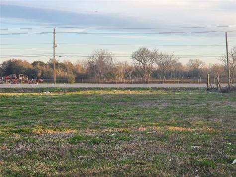 3610 E Highway 6 Alvin TX 77511