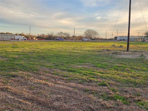 3610 E Highway 6 Alvin TX 77511