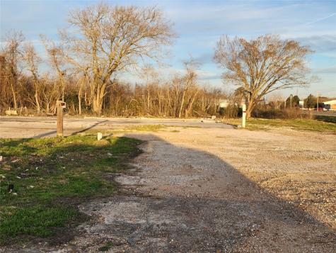 3610 E Highway 6 Alvin TX 77511