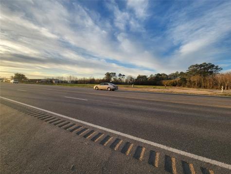 3610 E Highway 6 Alvin TX 77511
