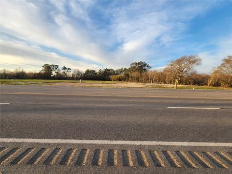 3610 E Highway 6 Alvin TX 77511