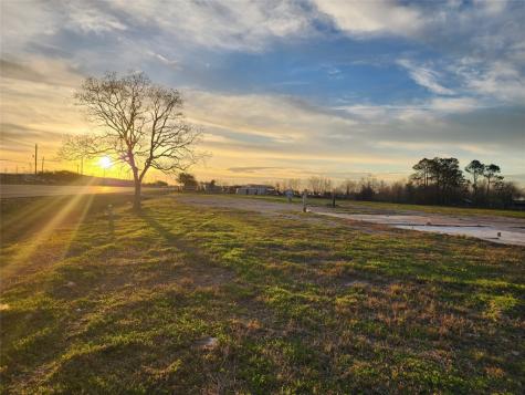 3610 E Highway 6 Alvin TX 77511