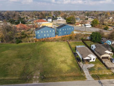 950 Granville Drive Houston TX 77091