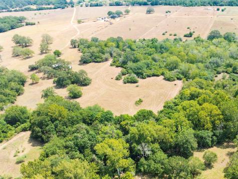 710 County Road 211a Hallettsville TX 77964