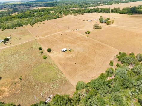 710 County Road 211a Hallettsville TX 77964