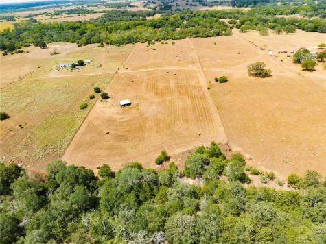 710 County Road 211a Hallettsville TX 77964
