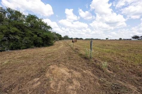 710 County Road 211a Hallettsville TX 77964