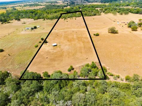 710 County Road 211a Hallettsville TX 77964