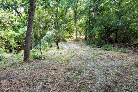 710 County Road 211a Hallettsville TX 77964