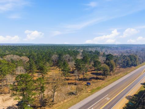 8576 Us- Highway 190 W Livingston TX 77351