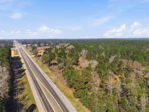 8576 Us- Highway 190 W Livingston TX 77351