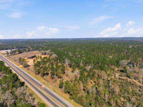 8576 Us- Highway 190 W Livingston TX 77351