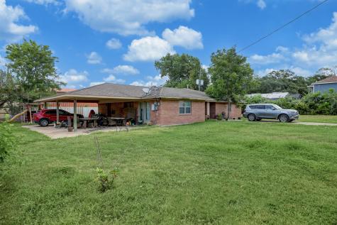 230 W Canino Road Houston TX 77037