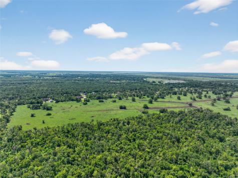 107 Fulbright Drive Angleton TX 77515