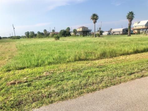 1921 Galveston Avenue Port Bolivar TX 77650