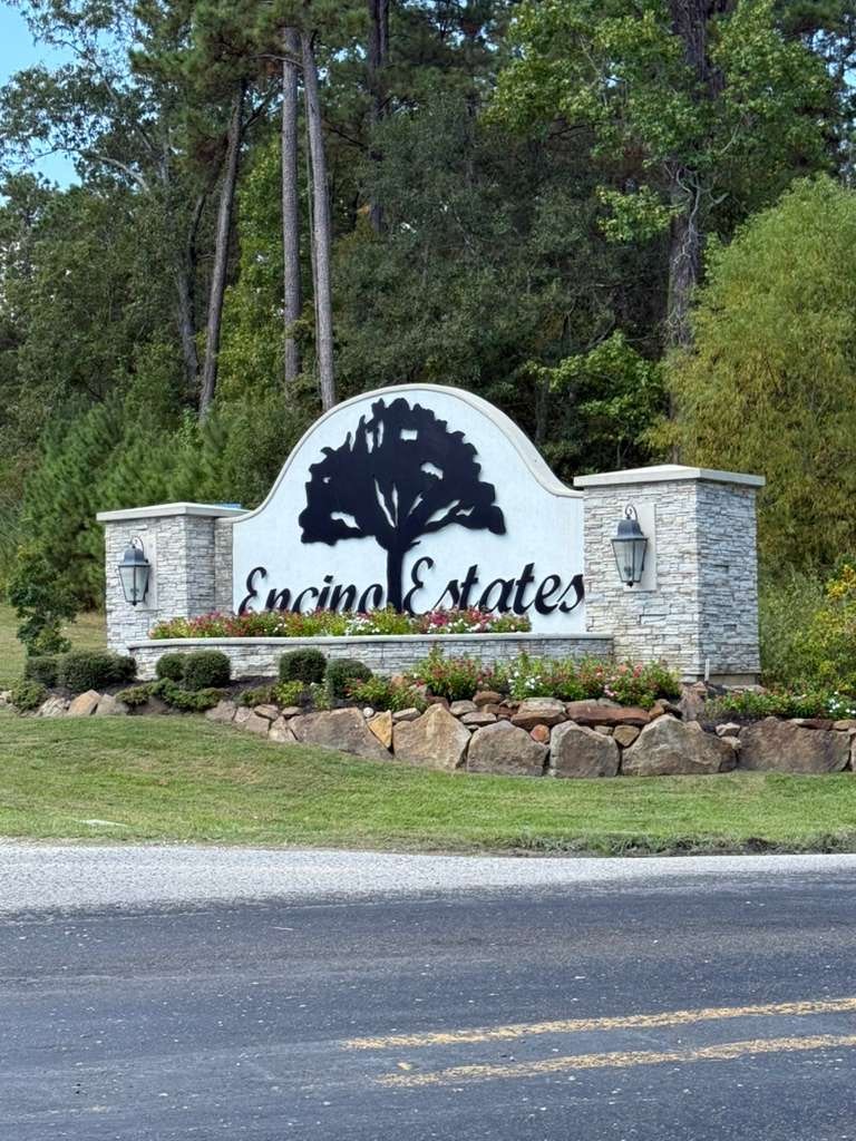 517 Road 66111 Dayton TX 77535