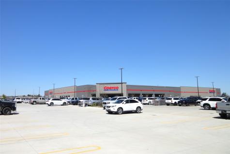 1835 S Cherry Street Street Tomball TX 77375