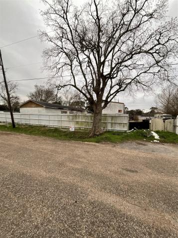 611 609 Oak Street La Marque TX 77568