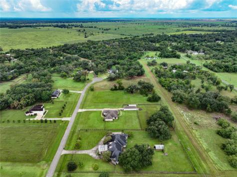 802 Comanche Trail Drive Rosharon TX 77583