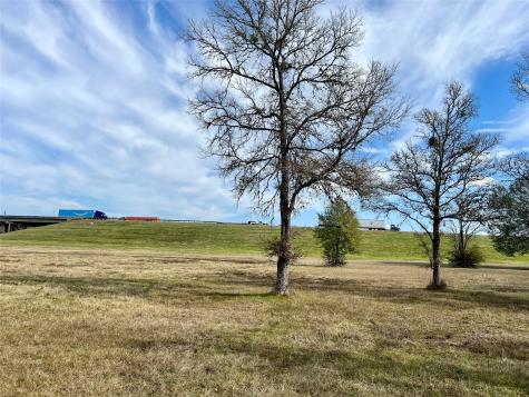 6.675 Acres Sh 6 S Navasota TX 77868