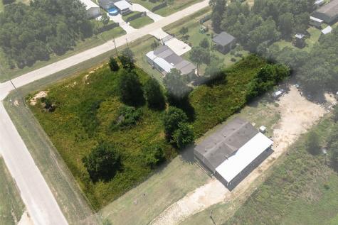 1202 County Road 3542 Cleveland TX 77327