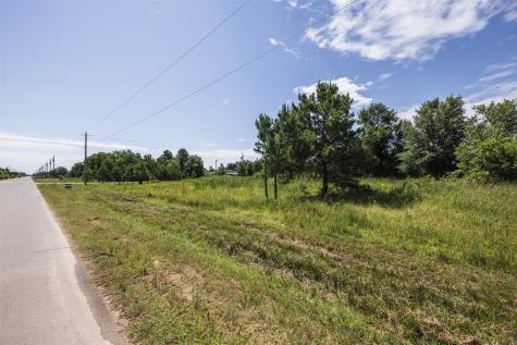 1202 County Road 3542 Cleveland TX 77327