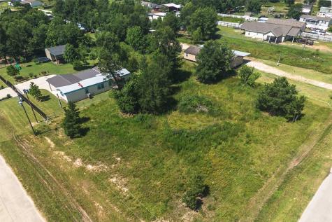 1202 County Road 3542 Cleveland TX 77327