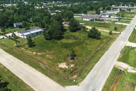 1202 County Road 3542 Cleveland TX 77327