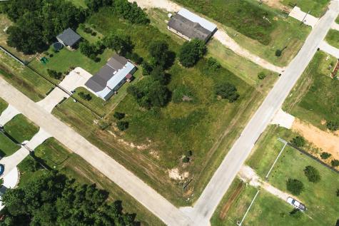 1202 County Road 3542 Cleveland TX 77327