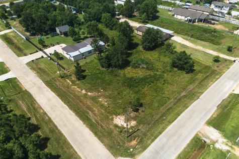 1202 County Road 3542 Cleveland TX 77327
