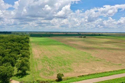 000 S County Road 267 Elm Grove TX 77434