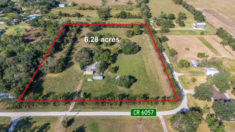 111 County Road 6057 Dayton TX 77535