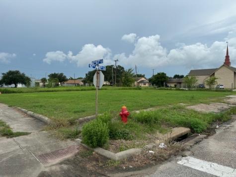 1119 6th Street N Street N Texas City TX 77590