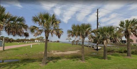 14523 Mckenna Street Galveston TX 77554