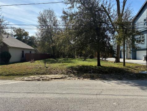 887 Lucky Street Houston TX 77088