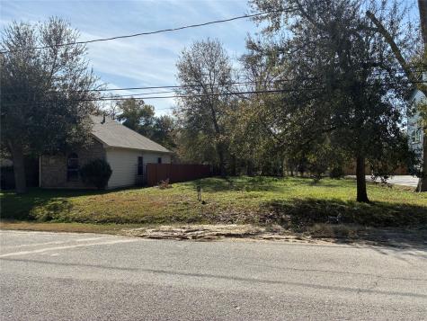 887 Lucky Street Houston TX 77088