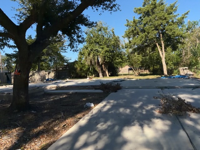 407 Meadow Lane Hitchcock TX 77563