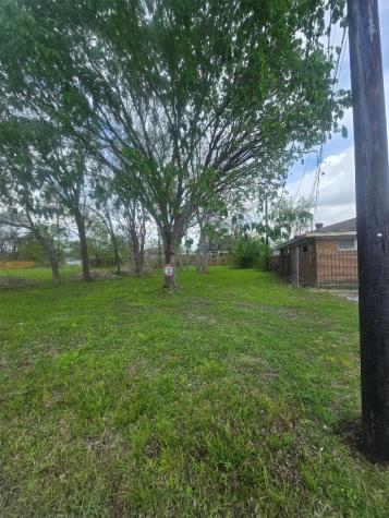 4917 Paula Street Houston TX 77033