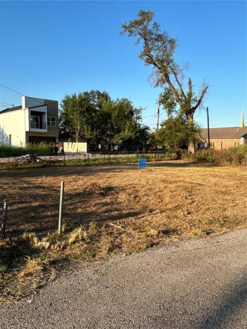 4434 Noble Street Houston TX 77020