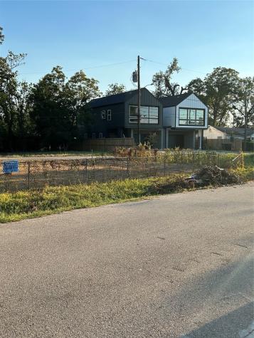 4434 Noble Street Houston TX 77020
