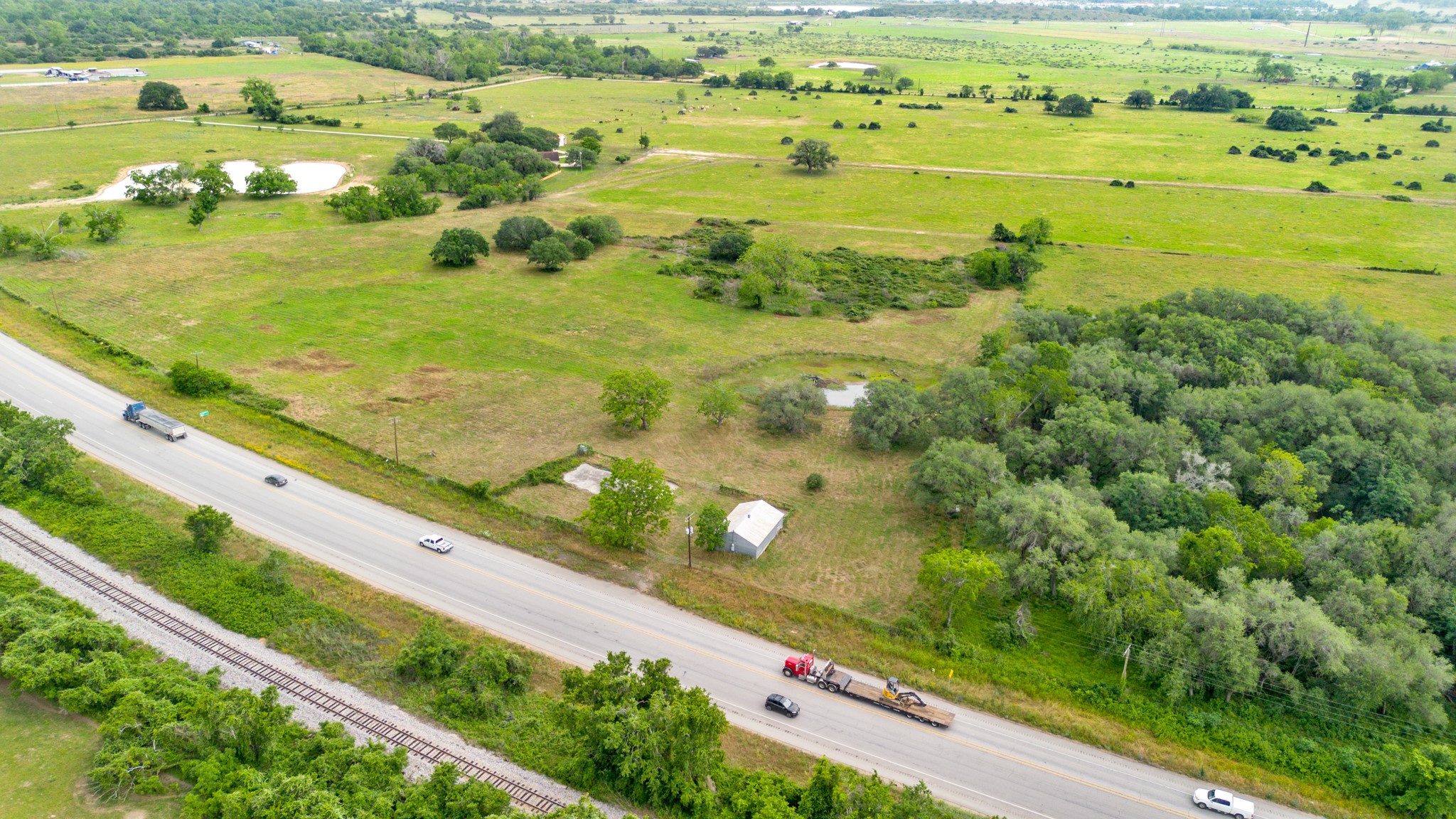 4882 E Us Highway 90a Alleyton TX 78935