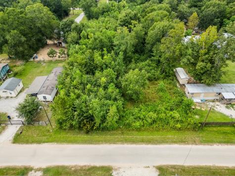 373 County Road 3417 Cleveland TX 77327