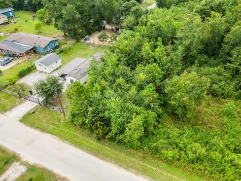 373 County Road 3417 Cleveland TX 77327