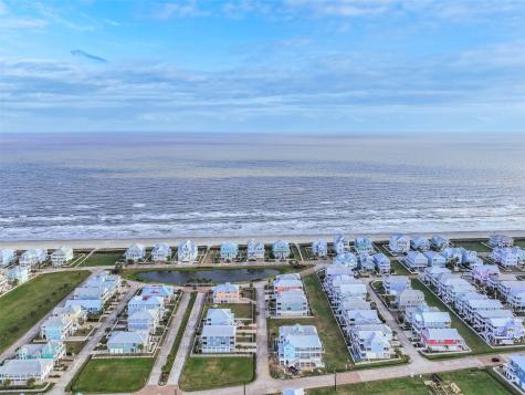 3810 Wentletrap Galveston TX 77554
