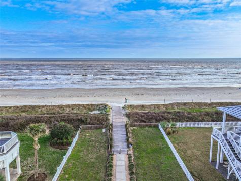 3810 Wentletrap Galveston TX 77554