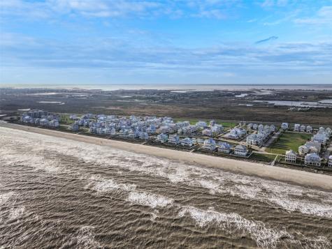 3810 Wentletrap Galveston TX 77554
