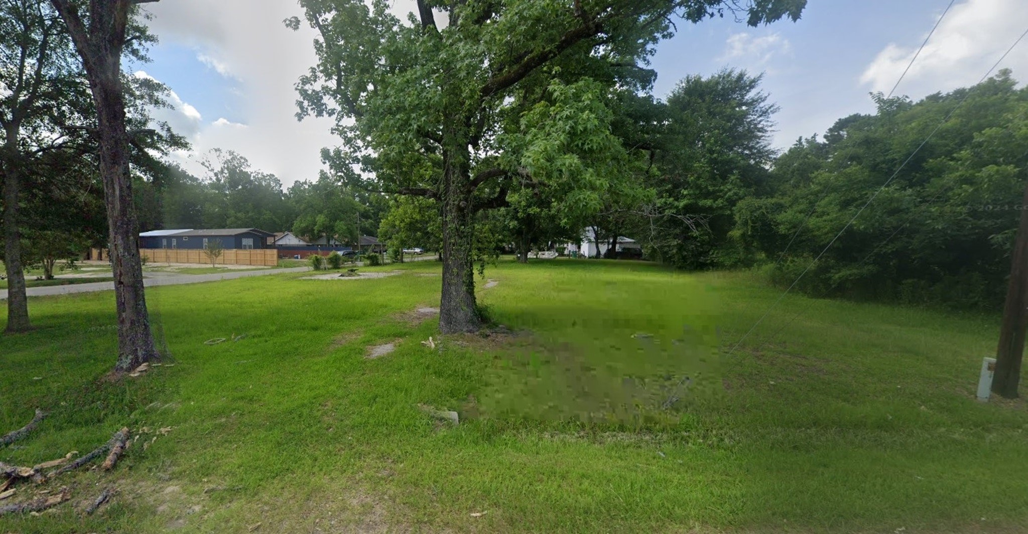 918 Vine Street Cleveland TX 77327